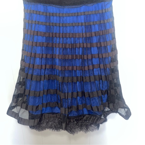 BCBG MaxAzria Neena Black and Blue Pleated Strapless Cocktail Dress Size 8 - Picture 4 of 9